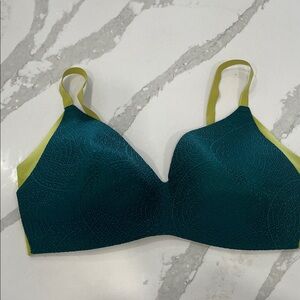 Knix Women's Bra size 8